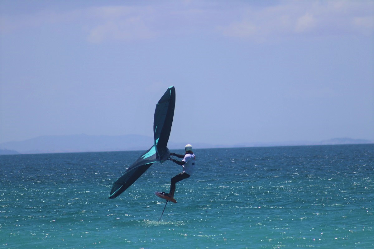 Action weekend wing foil in Tarifa